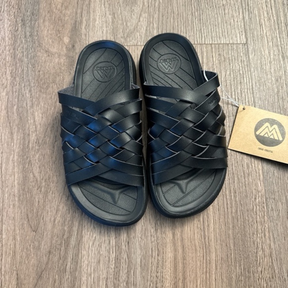 Malibu sandals woven black sandal
